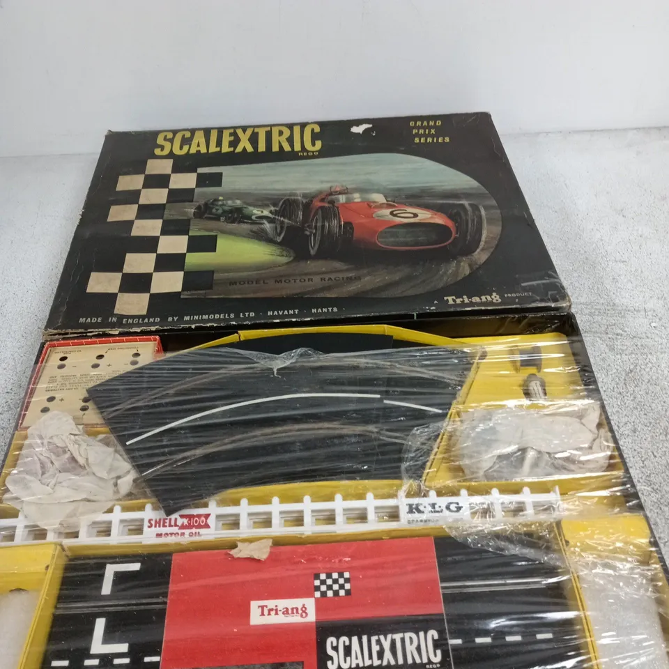 SCALEXTRIC SLOT CAR RACING SET – TRI-ANG, BOXED WITH INSTRUCTION MANUAL
