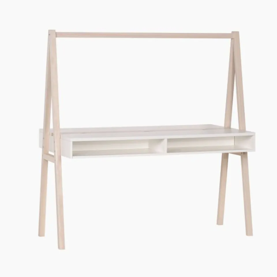  BOXED DOUBLE SIDED DESK