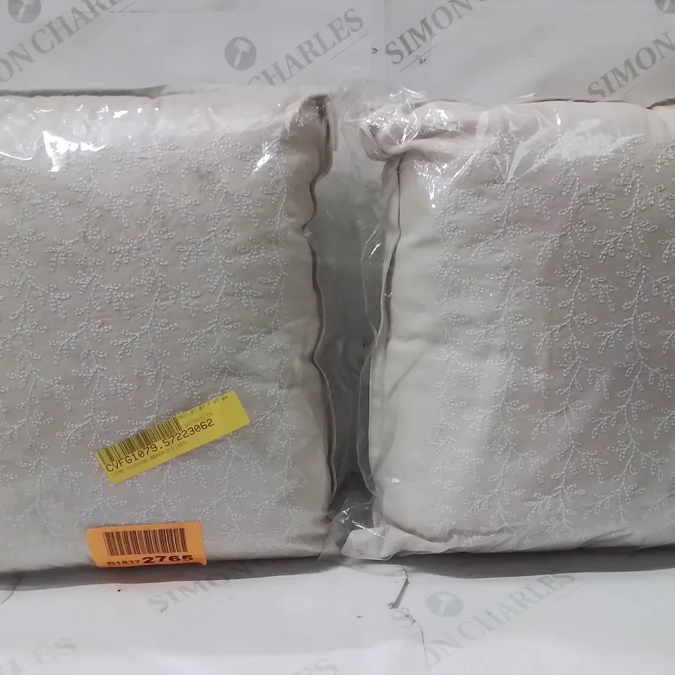 BRAND NEW SEALED SET OF 2 THYME CUSHION LINEN 