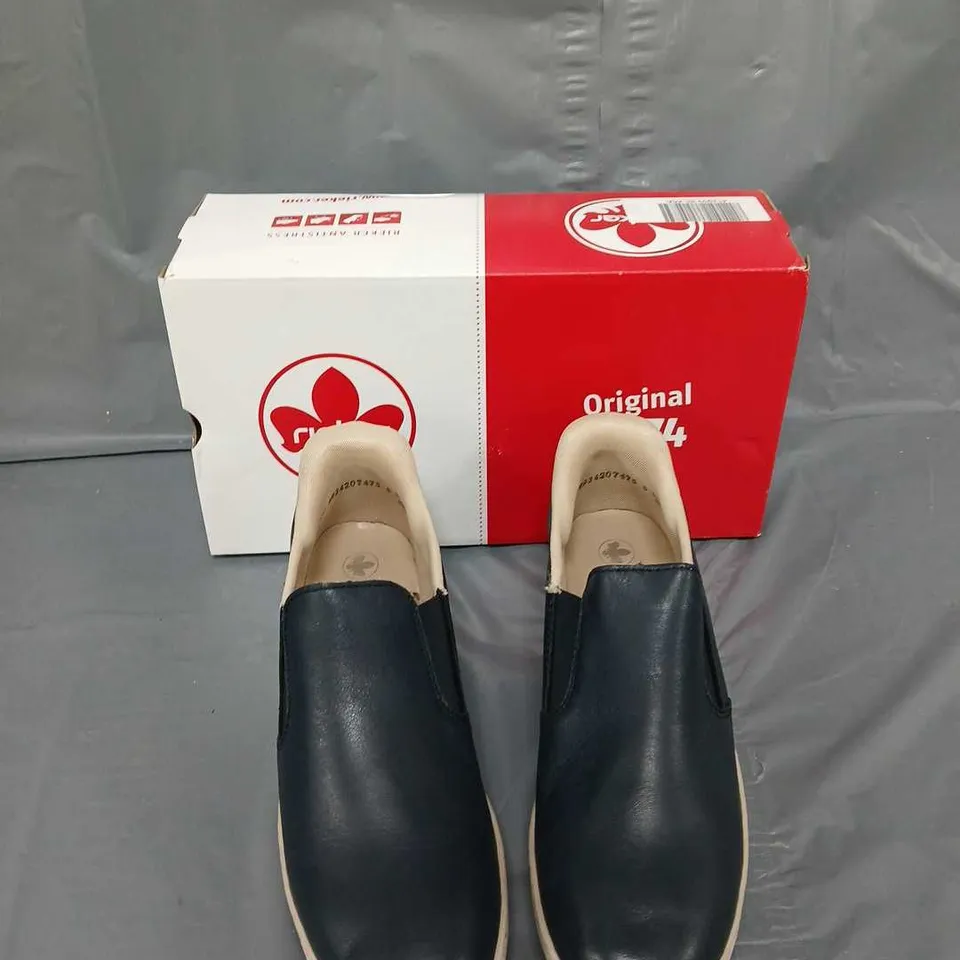 BOXED PAIR OF RIEKER BE READY TO GO NAVY SIZE 6.5 