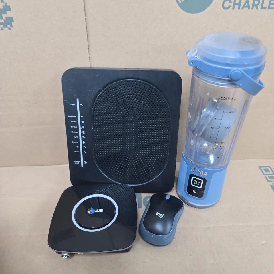 APPROXIMATELY 6 ASSORTED ELECTRICAL ITEMS TO INCLUDE LOGI MOUSE, NINJA BLENDER, TECHNICOLOUR ROUTER, ETC