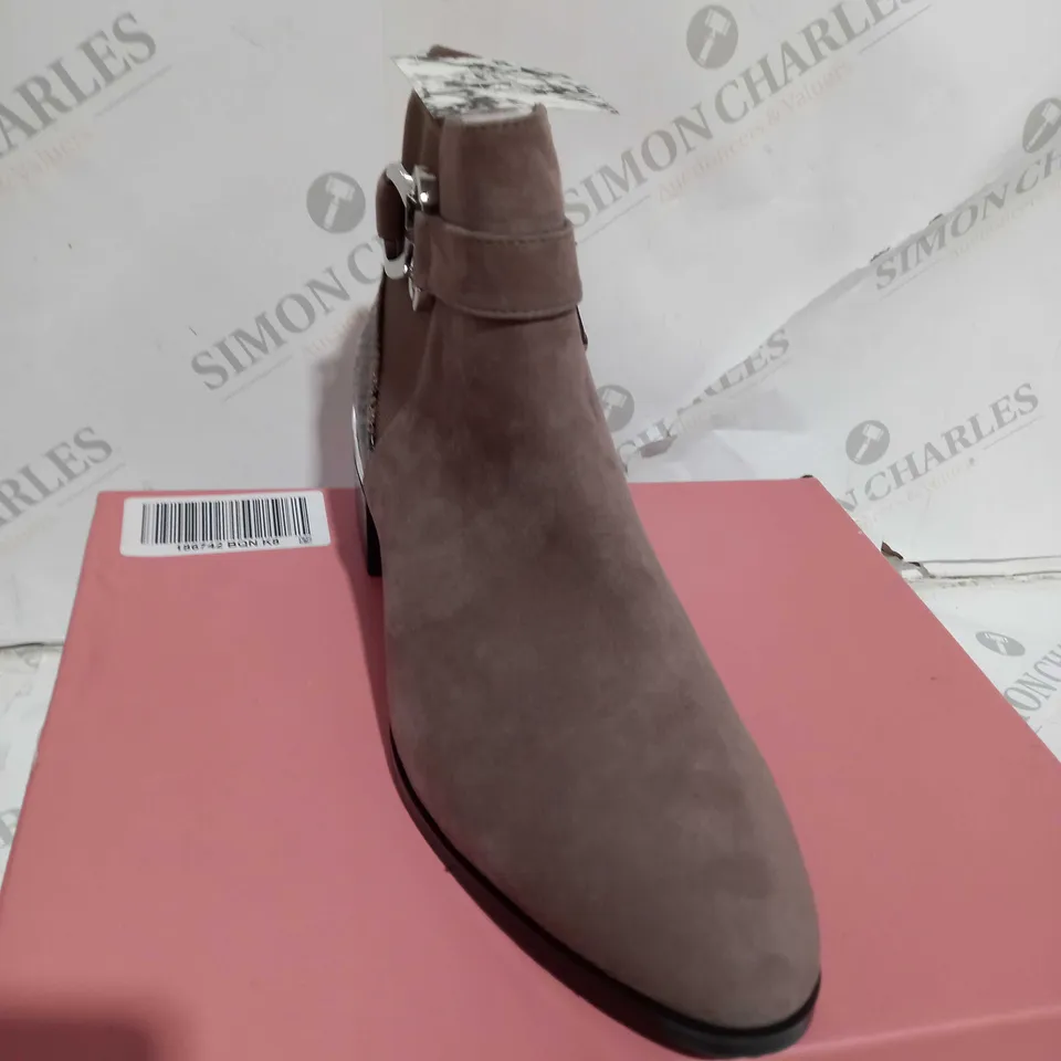 MODA IN PELLE TYANNA ANKLE BOOT MUSHROOM SUEDE - UK SIZE 8