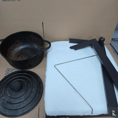 LOT OF 2 HOUSEHOLD ITEMS - CAST IRON COOKING POT AND A LAP TRAY