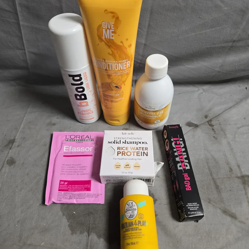 APPROXIMATELY 15 ASSORTED HEALTH & BEAUTY PRODUCTS TO INCLUDE SOLID SHAMPOO, GIVE ME CONDITIONER, SHOWER CREAM GEL ETC 
