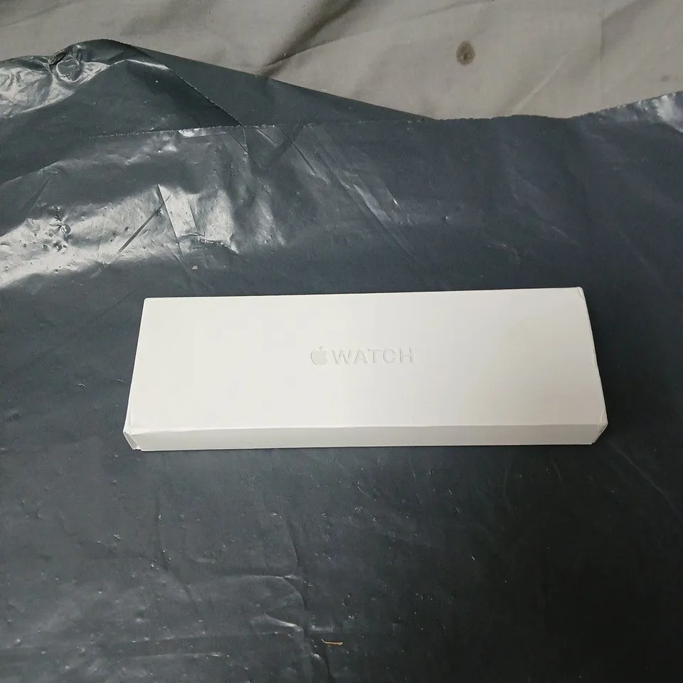 APPLE WATCH SERIES 11 (GPS) 46MM JET BLACK ALUMINIUM CASE WITH BLACK SPORT BAND - M/L 