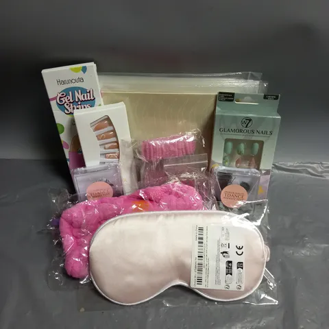 LOT OF APPROX 20 ASSORTED HEALTH AND BEAUTY ITEMS TO INCLUDE EYEBROW TATTOO PRACTICE SKIN, W7 GLAMOUROUS STICK ON NAILS, PREMIUM QUALITY TDANCE PREMADE FAN EYELASHES, ETC.