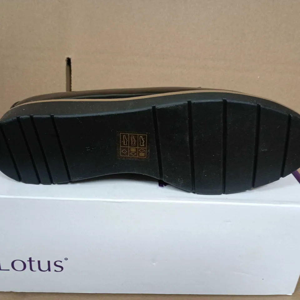 BOXED PAIR OF LOTUS WOMEN'S PATENT LEATHER LOAFERS – BLACK - UK SIZE 5