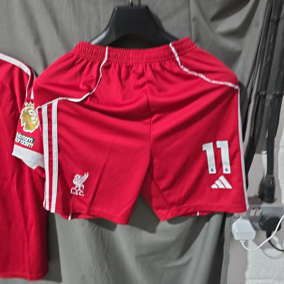 LIVERPOOL FC M. SALAH 11 HOME SHIRT + SHORTS – ADIDAS OFFICIAL LICENSED PRODUCT, SIZE UK 28