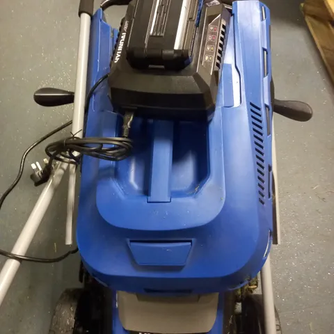 HYUNDAI 15"/38CM CORDLESS 40V LITHIUM-ION BATTERY ROLLER LAWNMOWER