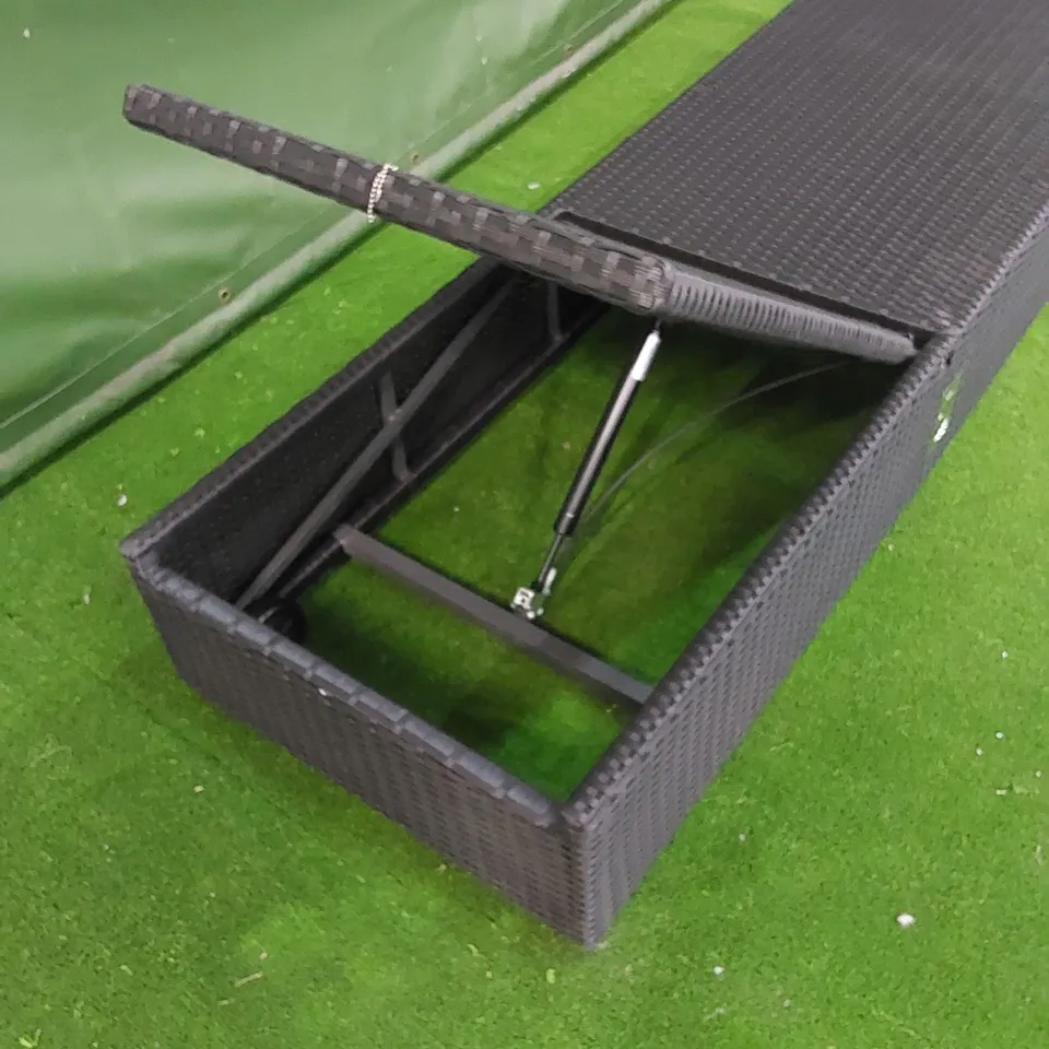 DESIGNER MANUAL ADJUSTABLE SUNLOUNGER IN BLACK RATTAN