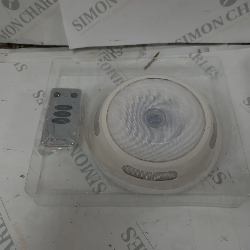 BELL & HOWELL WIRELESS CEILING LIGHT WITH REMOTE
