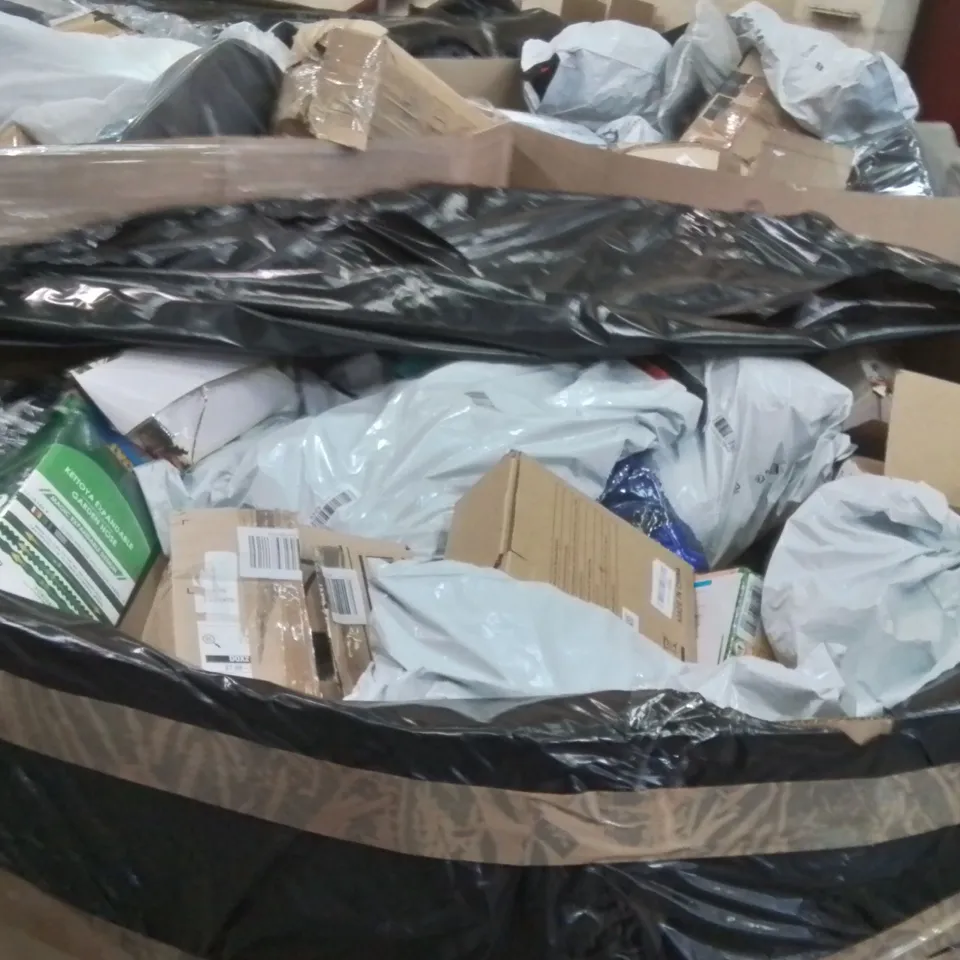 PALLET TO CONTAIN A LARGE QUANTITY OF HOSES 