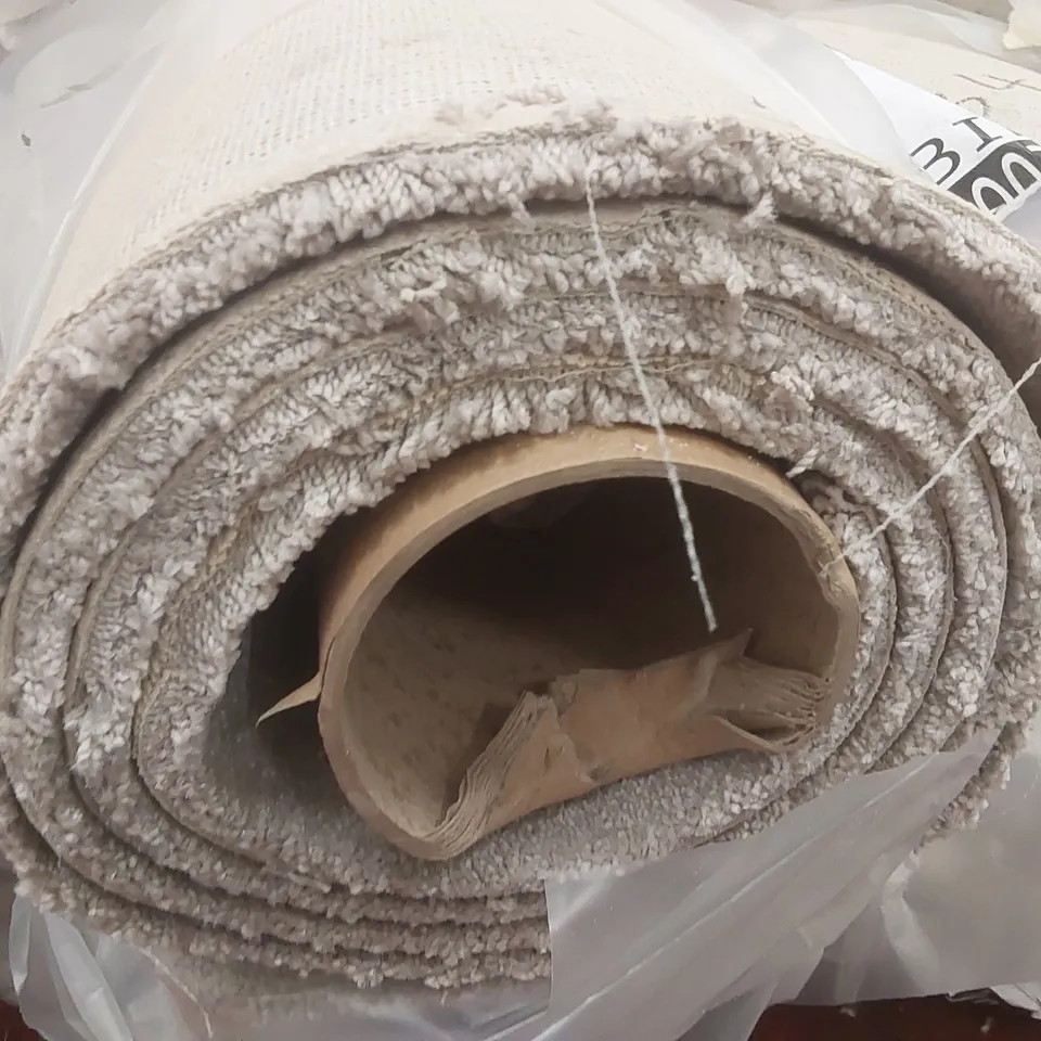 ROLL OF QUALITY EC HEARTLAND ULTRA BURCOT CARPET - APPROXIMATELY 2.7 x 5m