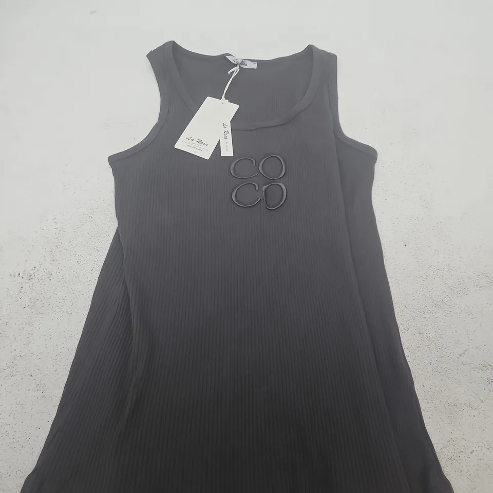LA ROSA FASHION BLACK RIBBED SLEEVELESS DRESS – SIZE UNSPECIFIED