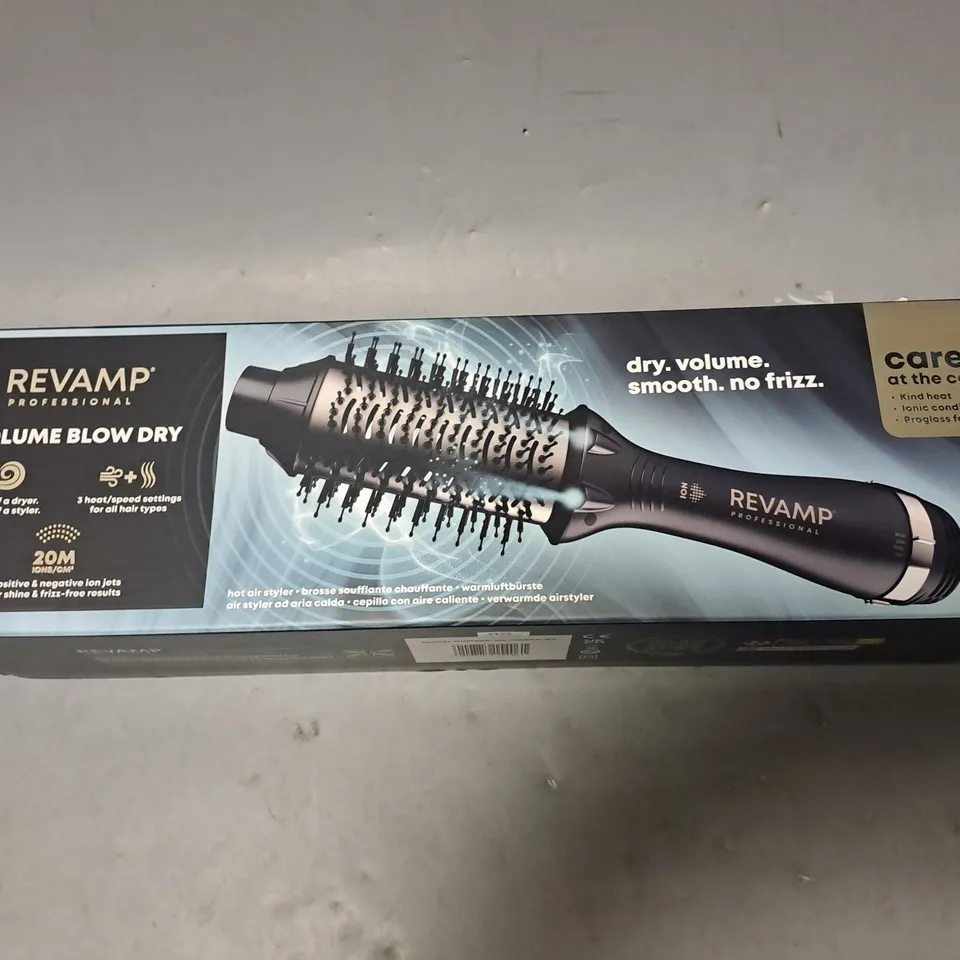 BOXED REVAMP PROFESSIONAL PROGLOSS VOLUME BLOW DRY DR-1950AX-GB