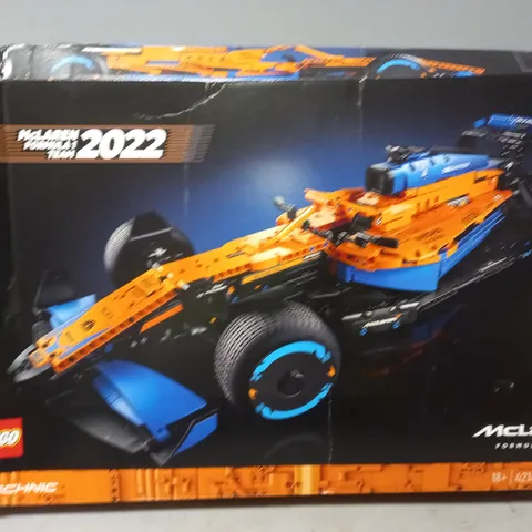 BOXED LEGO TECHNIC MCLAREN FORMULA 1 RACE CAR 2022 (42141)