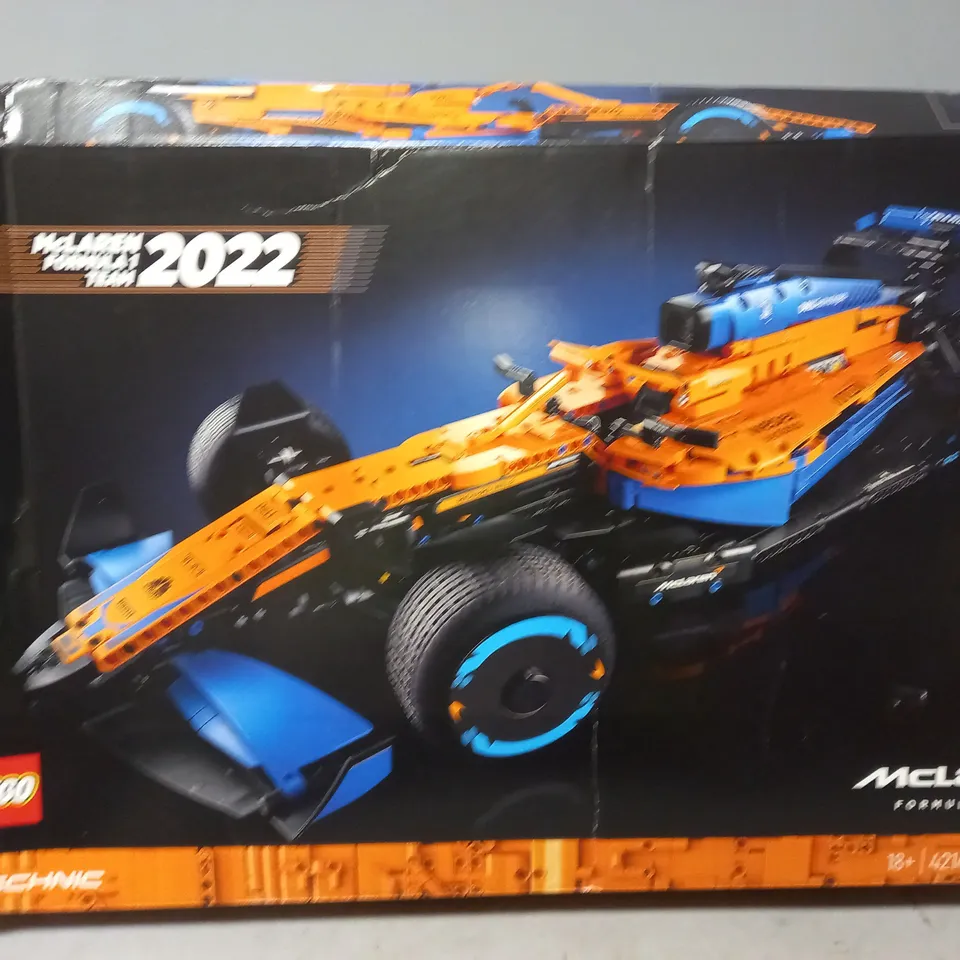 BOXED LEGO TECHNIC MCLAREN FORMULA 1 RACE CAR 2022 (42141) RRP £169.99