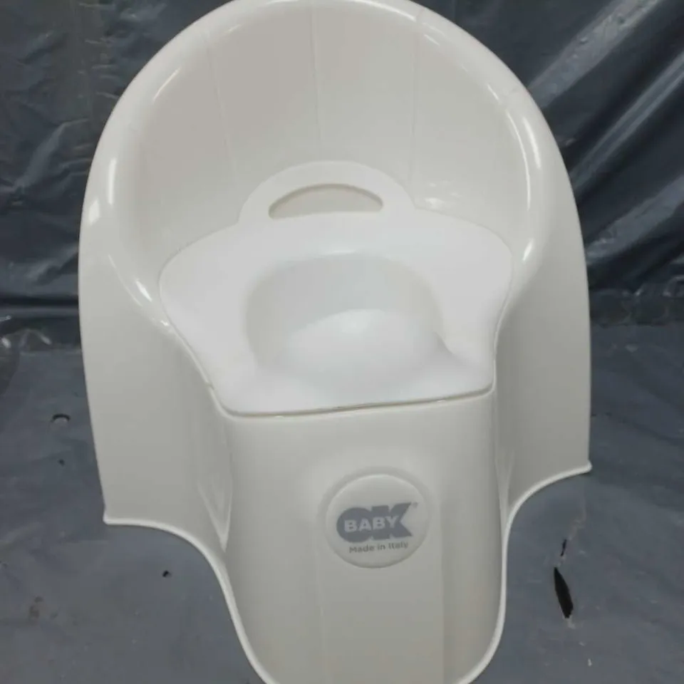 OKBABY PASHA POTTY CHAIR IN WHITE