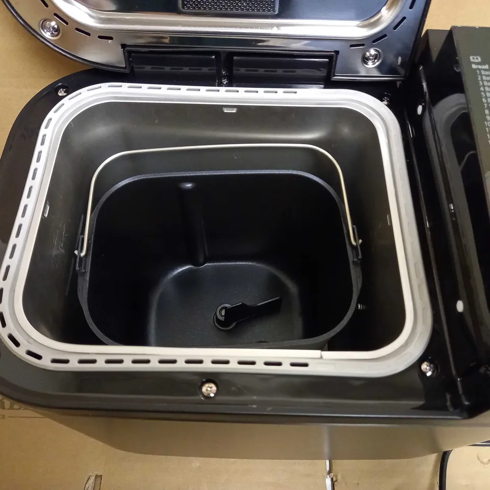 PANASONIC AUTOMATIC BREAD MAKER SILVER