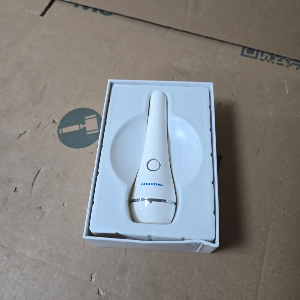 GRUNDIG PERSONAL MASSAGER – USB CHARGEABLE, ION MASSAGE, LED LIGHT THERAPY