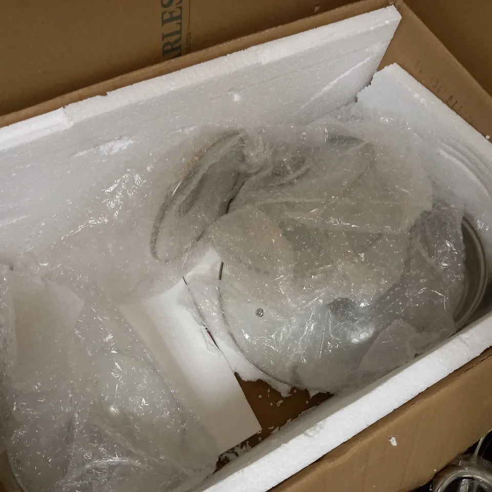 LOT OF APPROX 5 STAINLESS STEEL SAUCEPANS/FRYING PAN SET