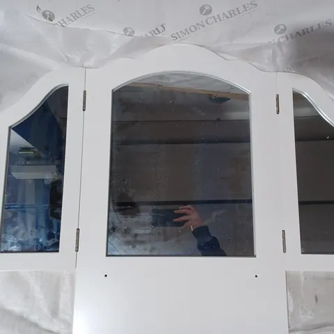 BOXED UNBRANDED VANITY MIRROR IN WHTIE