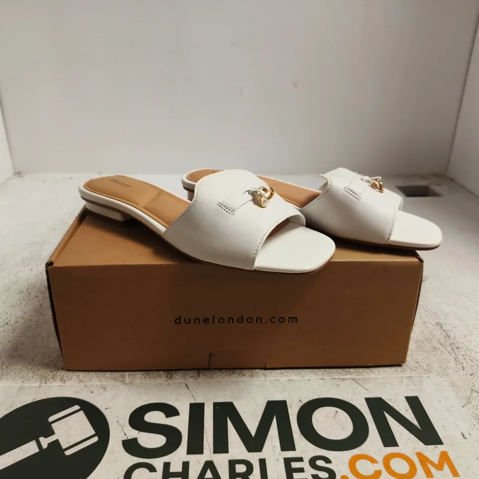 DUNE LONDON WHITE LEATHER SLIDE SANDALS – UK 6 (EU 39) – BOXED