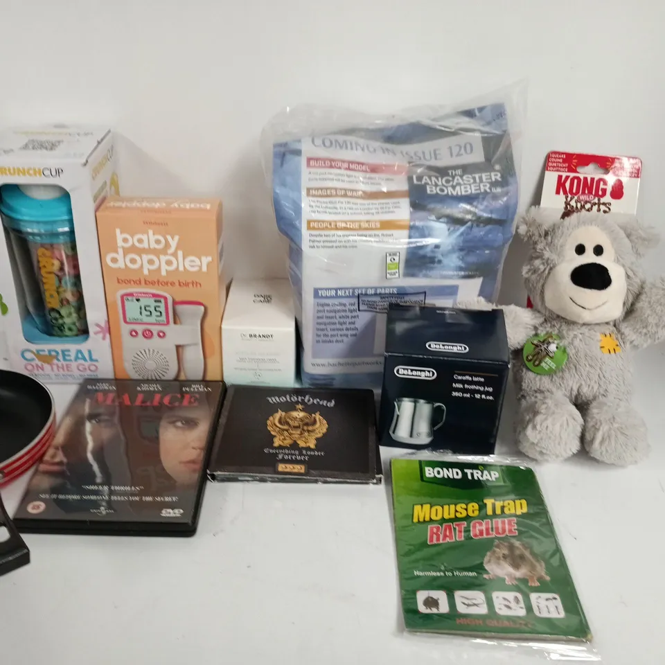 LARGE QUANTITY OF ASSORTED HOUSEHOLD ITEMS TO INCLUDE DELONGHI MILK JUG, CHARLIE BEAR PLUSHIE AND BABY DOPPLER