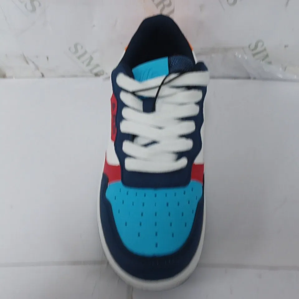 PAIR OF ALDIMANIA LIMITED EDITION 6.0 TRAINERS IN WHITE - SIZE 4