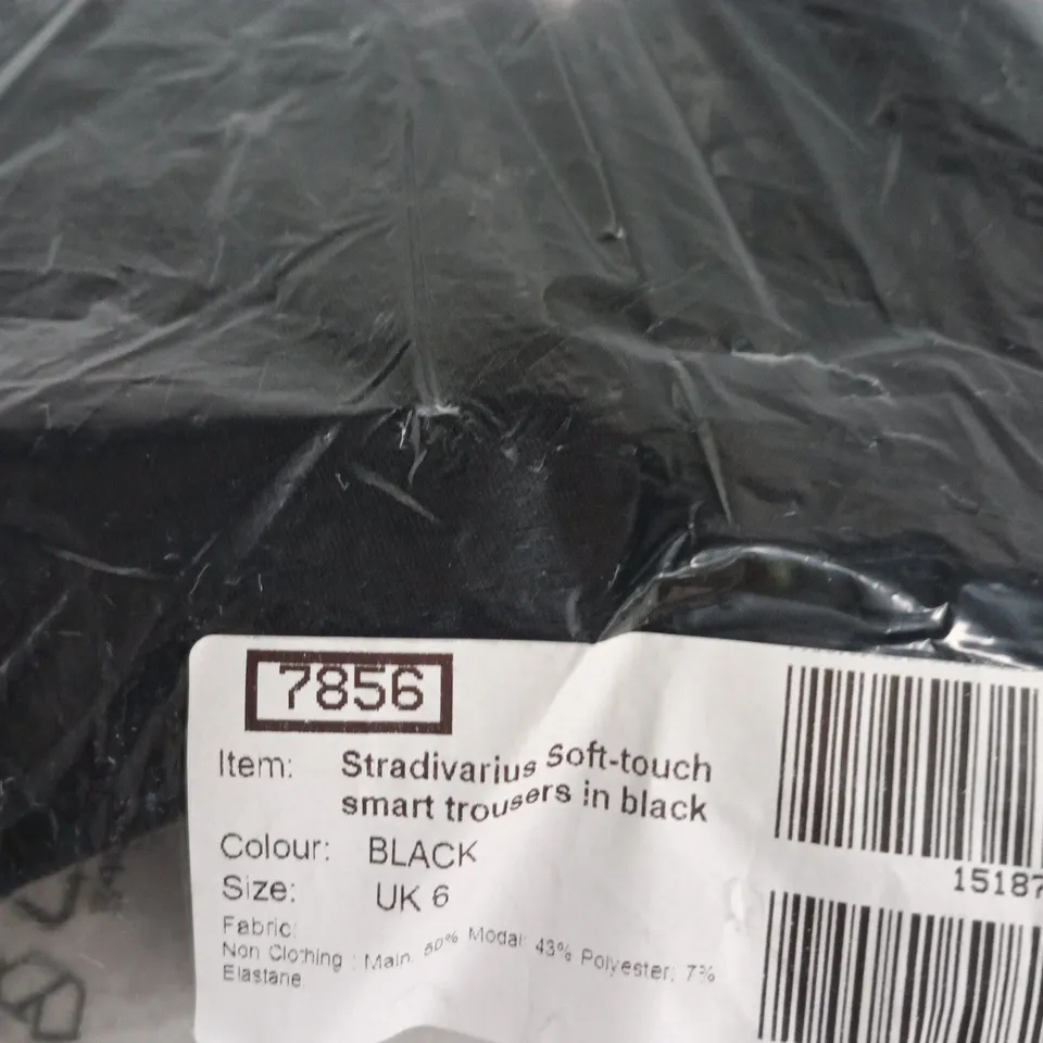 STRADIVARIUS SOFT-TOUCH SMART TROUSERS - BLACK, UK6