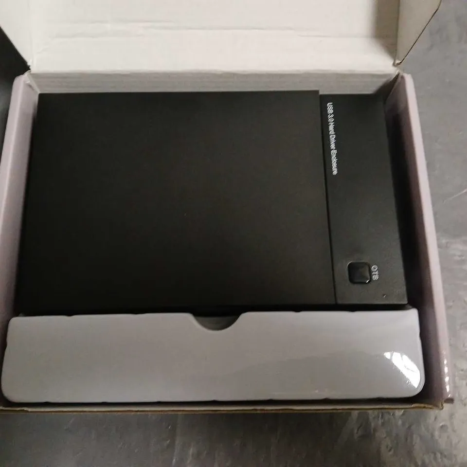 BOXED HARD DRIVE ENCLOSURE