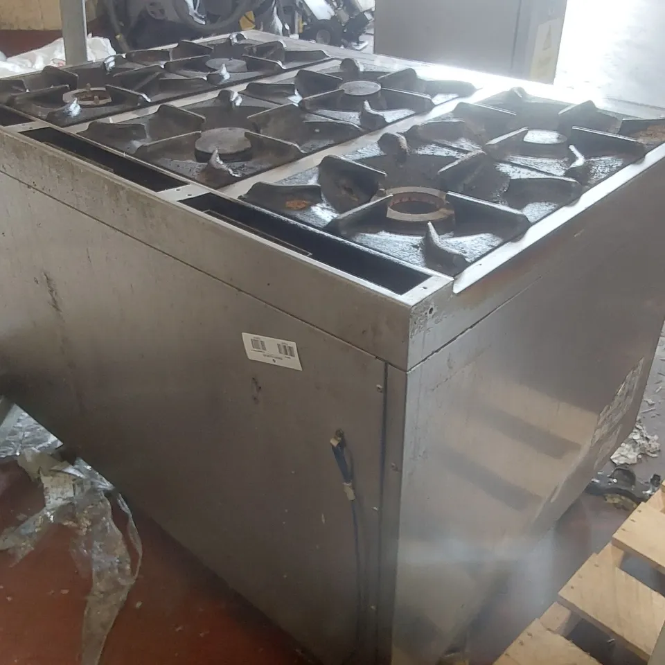 MEARNO COMMERCIAL 6-BURNER GAS RANGE COOKER