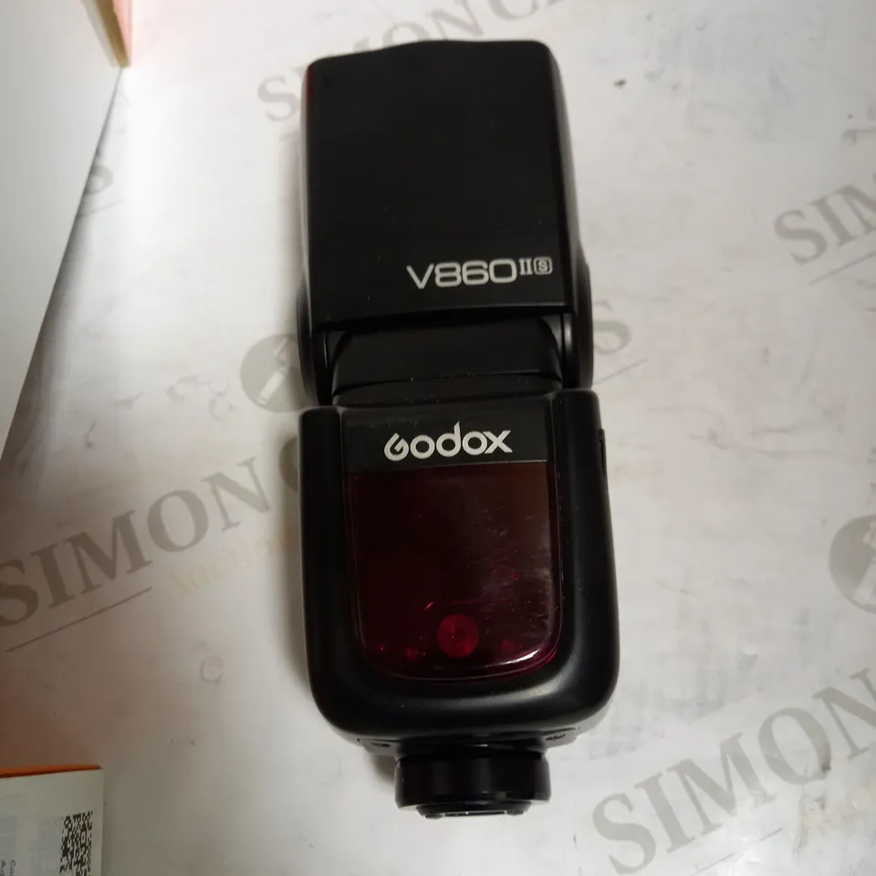 GODOX V860II-C KIT E-TTL HIGH-SPEED SYNC CAMERA FLASH SPEEDLITE LIGHT FOR CANON EOS CAMERAS