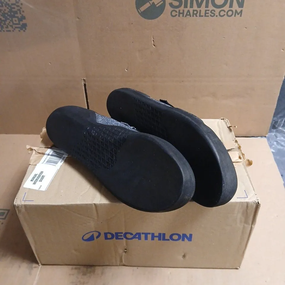 SIMOND FIRST KLIMB CLIMBING SHOES BOXED UK SIZE 11