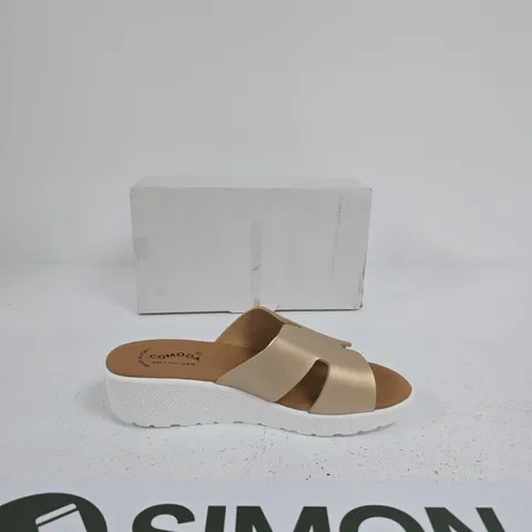 COMODA GOLD LEATHER PLATFORM SANDALS β CROSS-STRAP, MADE IN ITALY SIZE EU 39
