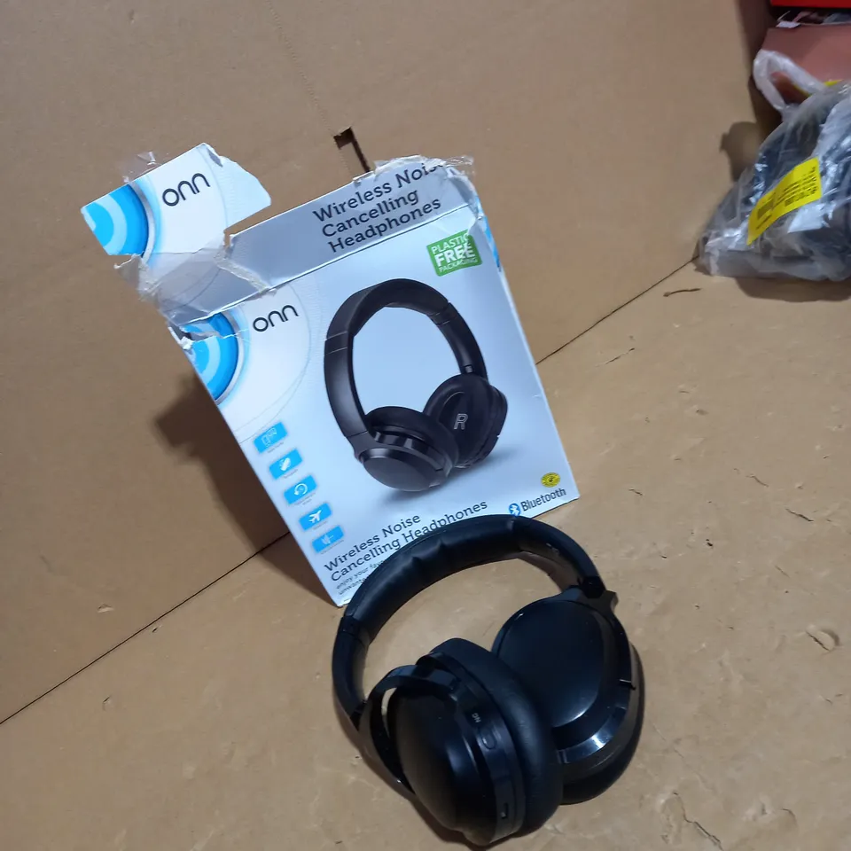 ONN WIRELESS NOISE CANCELLING HEADPHONES 