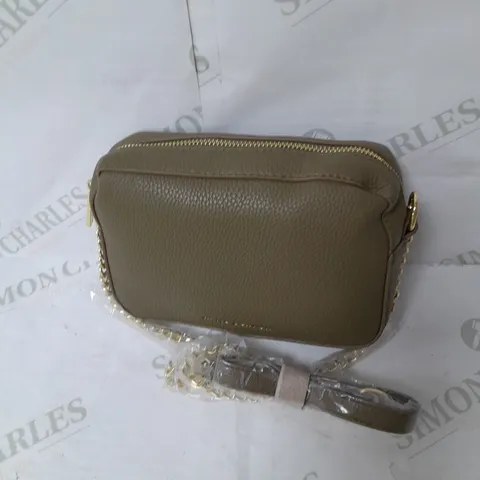 KATIE LOXTON CROSSBODY HANDBACK IN DARK KHAKI WITH GOLD DETAILS