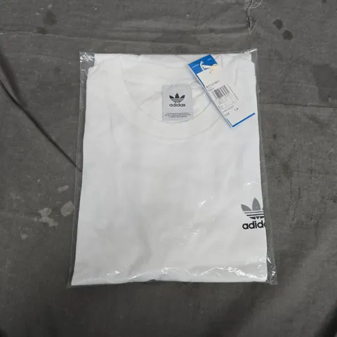 BAGGED ADIDAS WHITE T-SHIRT WITH TAGS – SIZE M