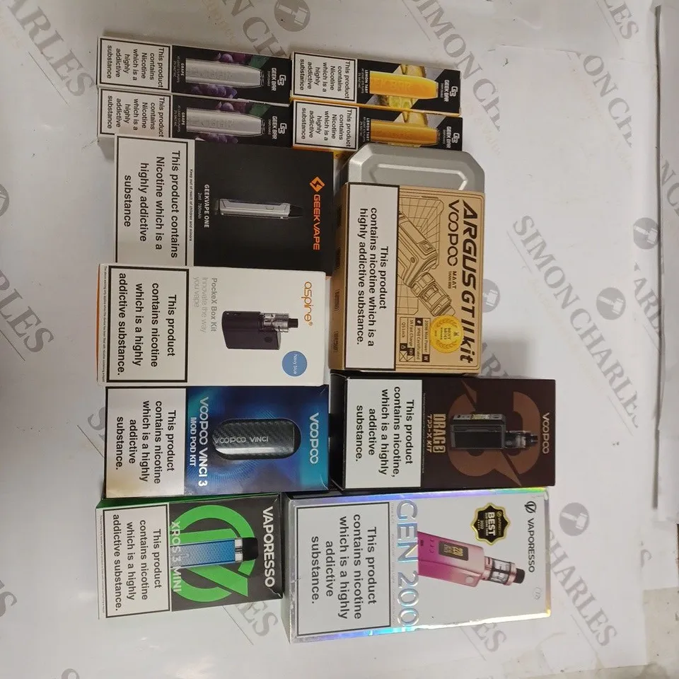 BOX OF APPROXIMATELY 50 E-CIGARETTES
