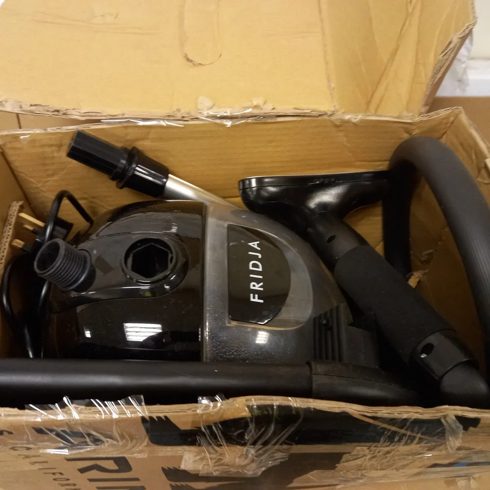 FRIDJA F1000 PROFESSIONAL VERTICAL GARMENT STEAMER