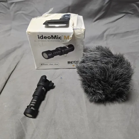 RODE VIDEOMIC ME-L DIRECTIONAL MICROPHONE FOR IPHONE/IPAD/IPOD - LIGHTENING PORT - WITH FUR WINDSHIELD