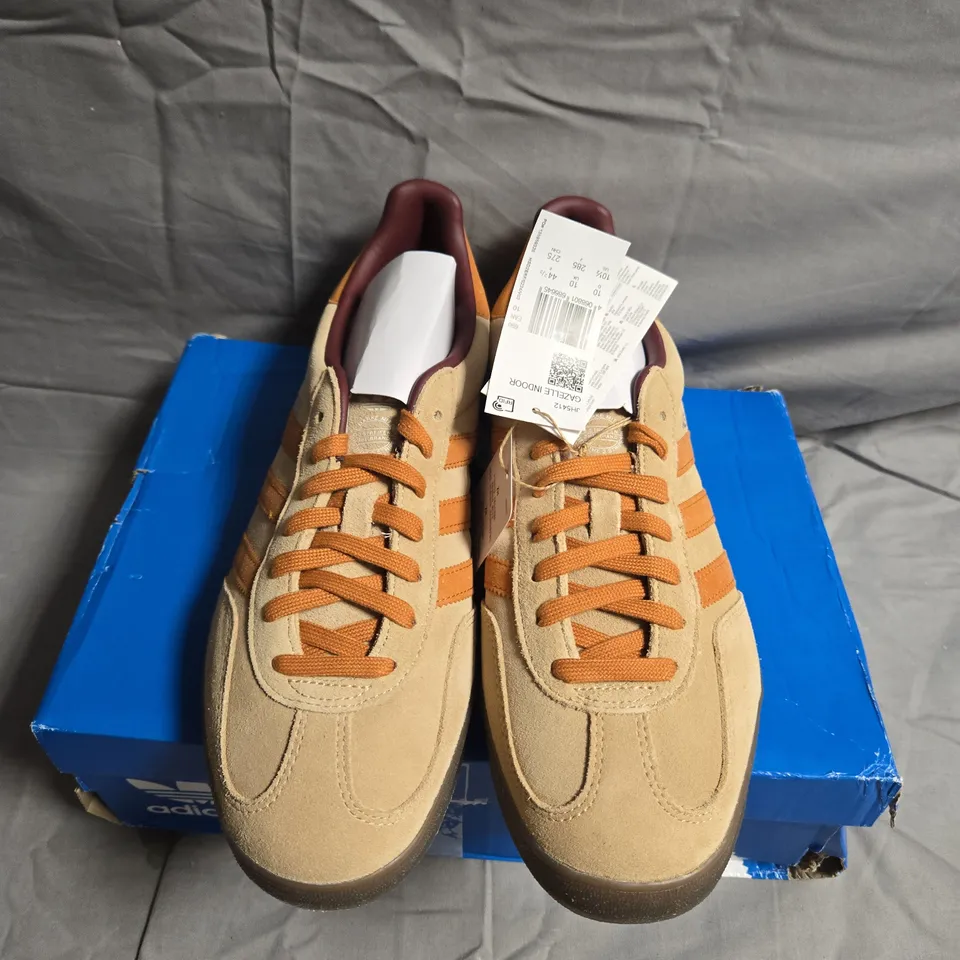 BOXED PAIR OF ADIDAS GAZELLE TRAINERS - UK SIZE 10