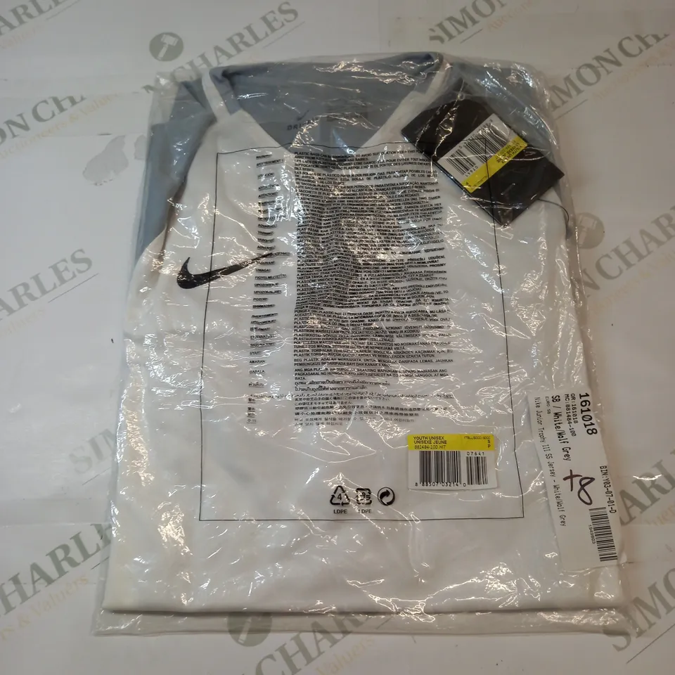 NIKE JUNIOR TROPHY JERSEY IN WHITE/WOLF GREY SIZE SMALL