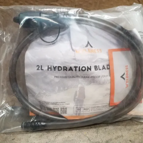BOX CONTAINING LARGE QUANTITY OF WYLDNESS 2L HYDRATION BLADDER BAGS