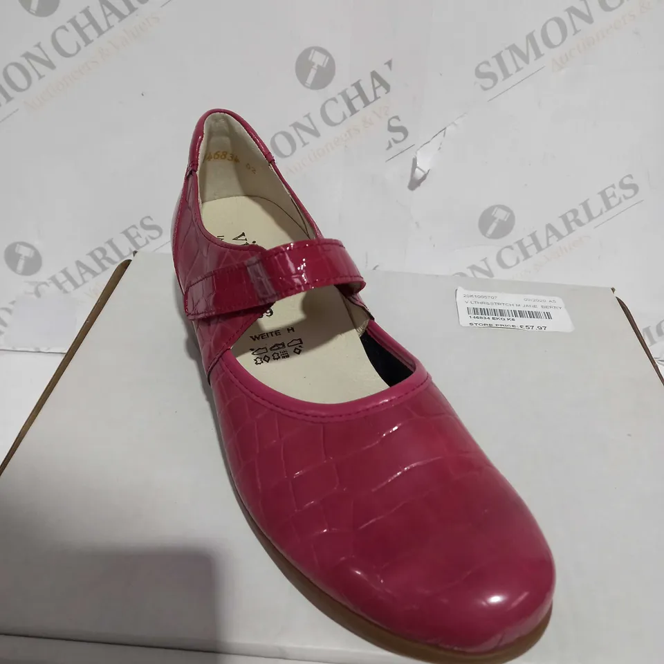 JANE BERRY PINK CROCODILE SHOES - UK SIZE 6