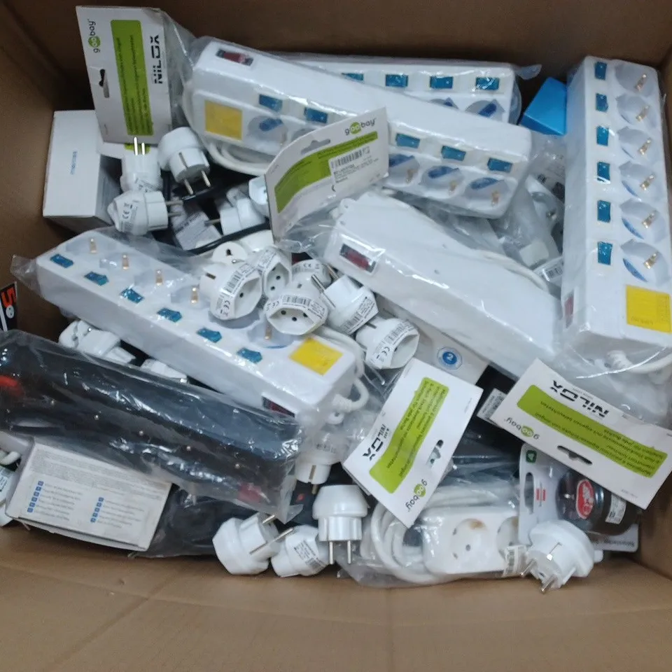BOX OF APPROX 30 ASSORTED ITEMS TO INCLUDE -SHELLY PLUG , HAMA POWER CABLE , SMART WIFI MINI PLUG ETC