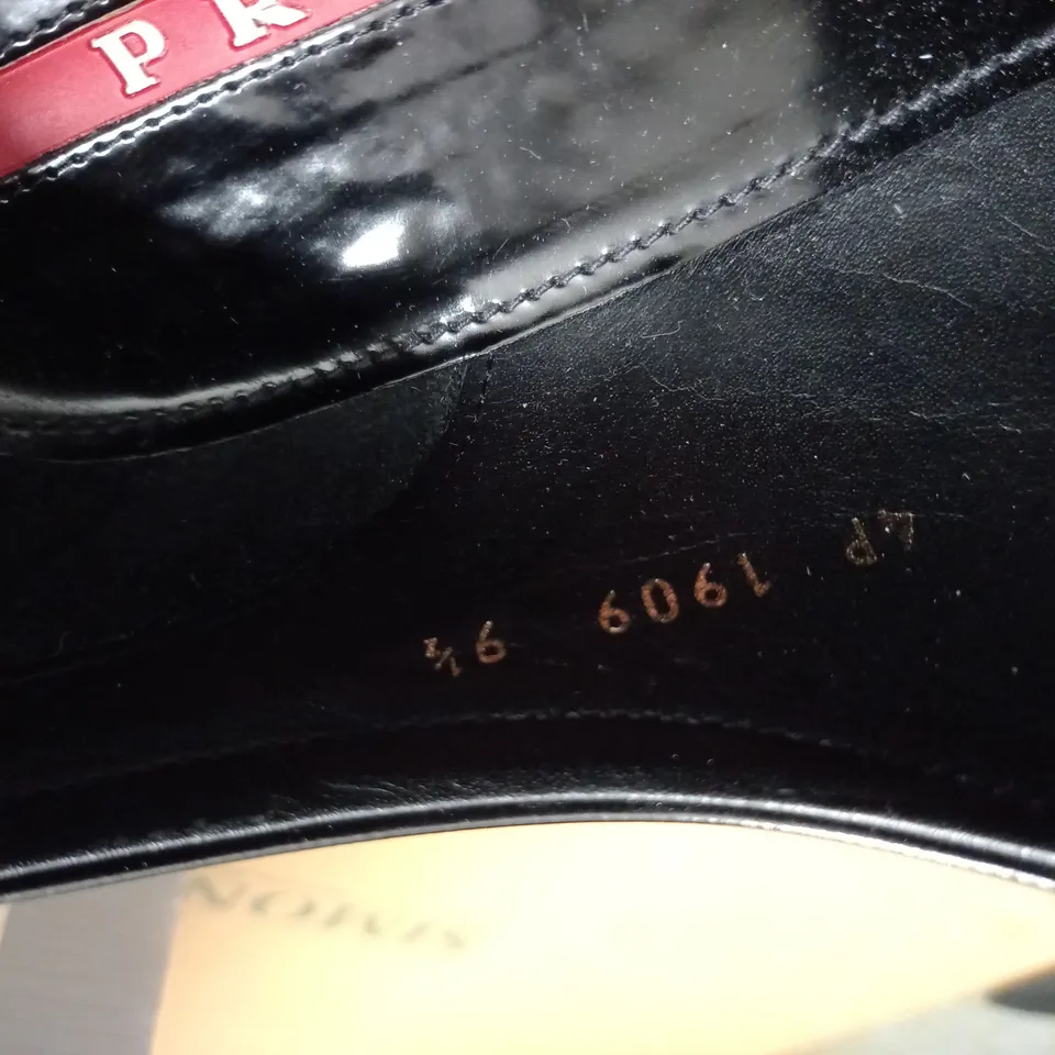 BOXED PAIR OF PRADA MILANO MENS SHOES IN BLACK - 10.5 (BOX) / 9.5 (SHOE)
