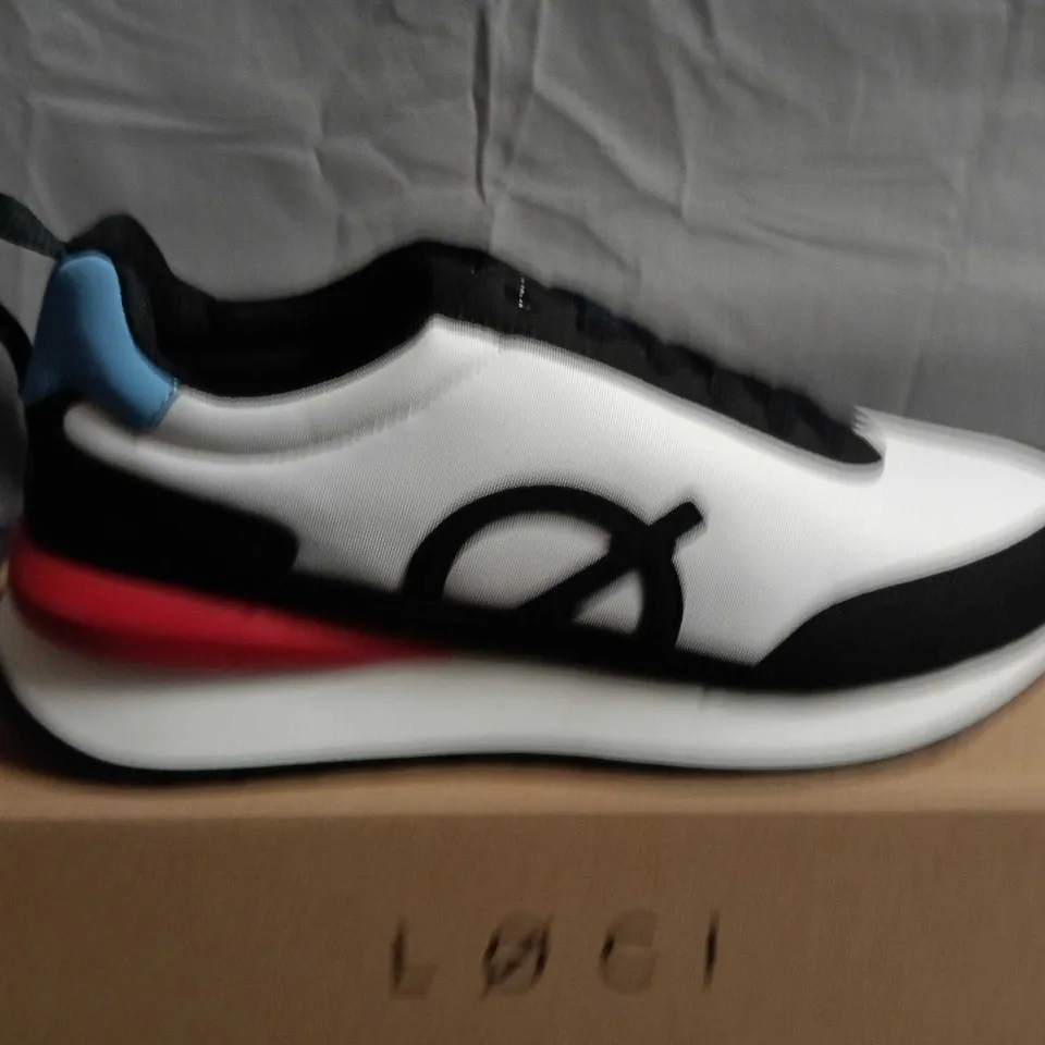 BOXED PAIR OF LØCI SNEAKERS – SIZE 43