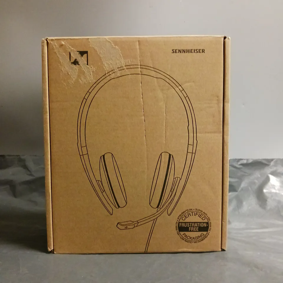 BOXED SENNHEISER PC 3.2 CHAT HEADSET 