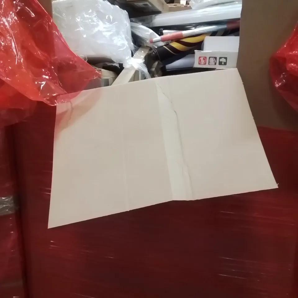 PALLET OF ASSORTED HOUSEHOLD GOODS AND PRODUCTS TO INCLUDE;INTELLIGENT CLIP ON DESK LAMP,JUICER,AUDIO TURNTABLE, ROLL UP PUZZLE PAD AND OTHER ASSORTED ITEMS...